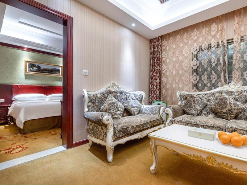 Vienna Hotel Shanghai Songjiang Wanda Экстерьер фото